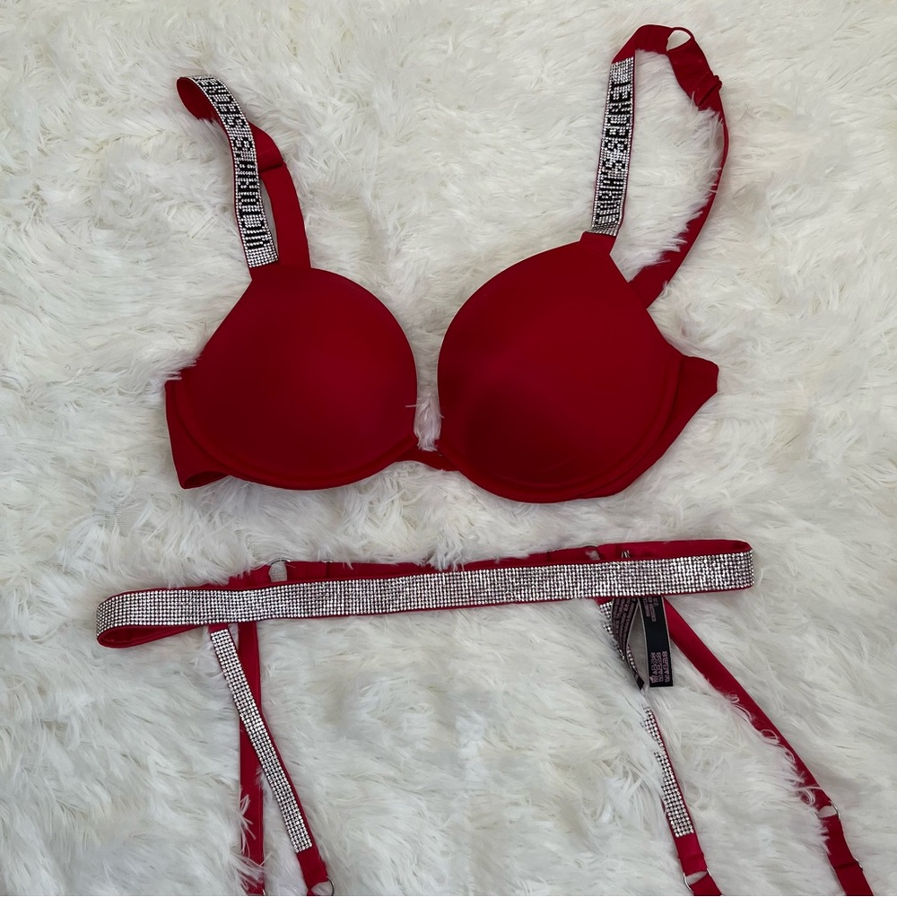 Victoria Secret Very Sexy Red Bling Rhinestone 34C Bra and M/L Garter